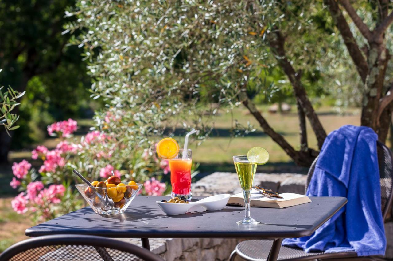 Logis Auberge Les Murets Hotel Restaurant Spa Chandolas Exterior photo